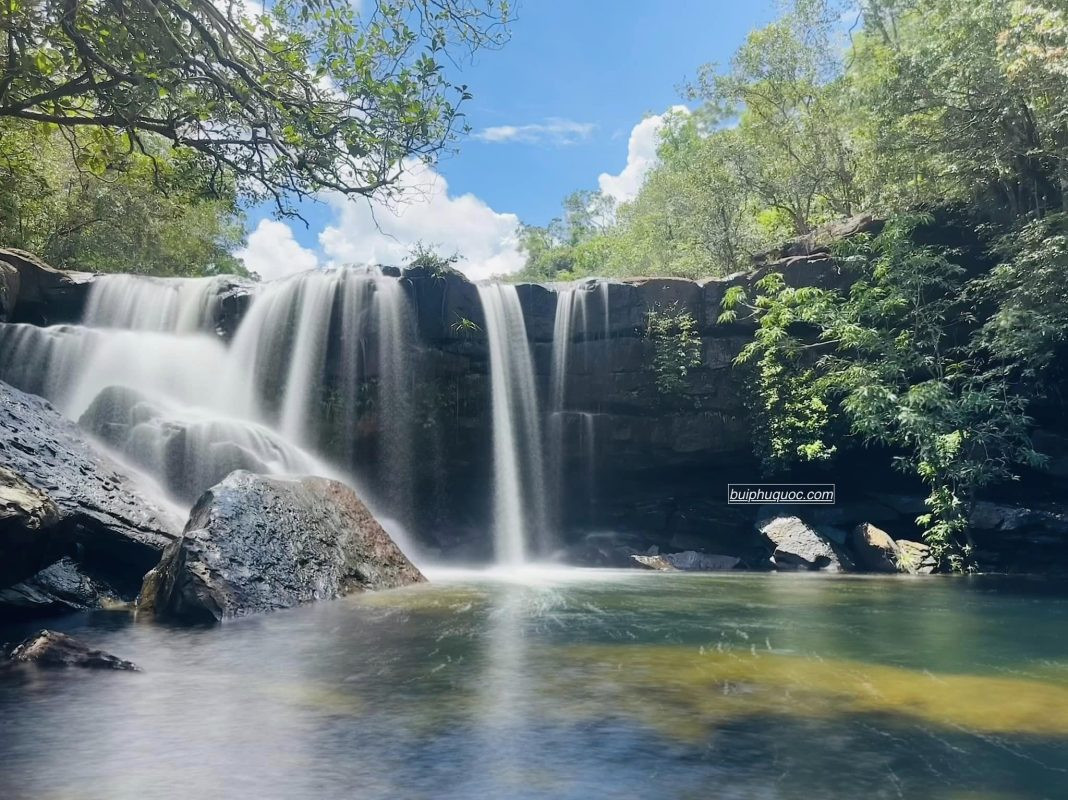 Trekking dòng suối Phú Quốc