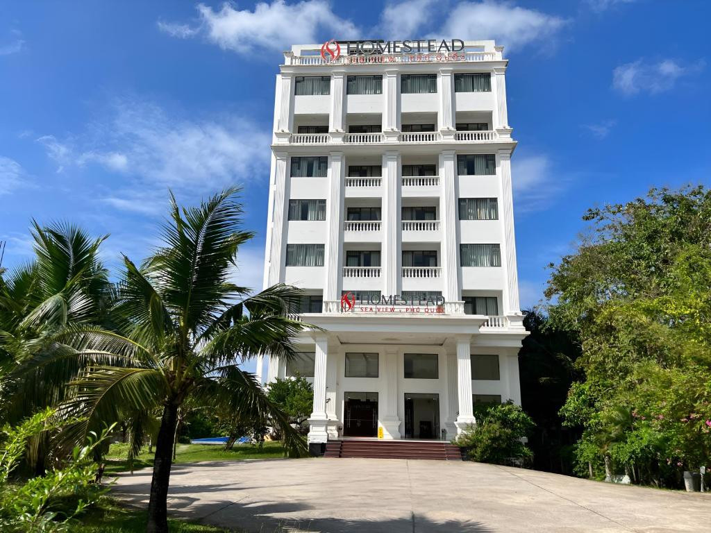 Homestead Seaview Phú Quốc Hotel