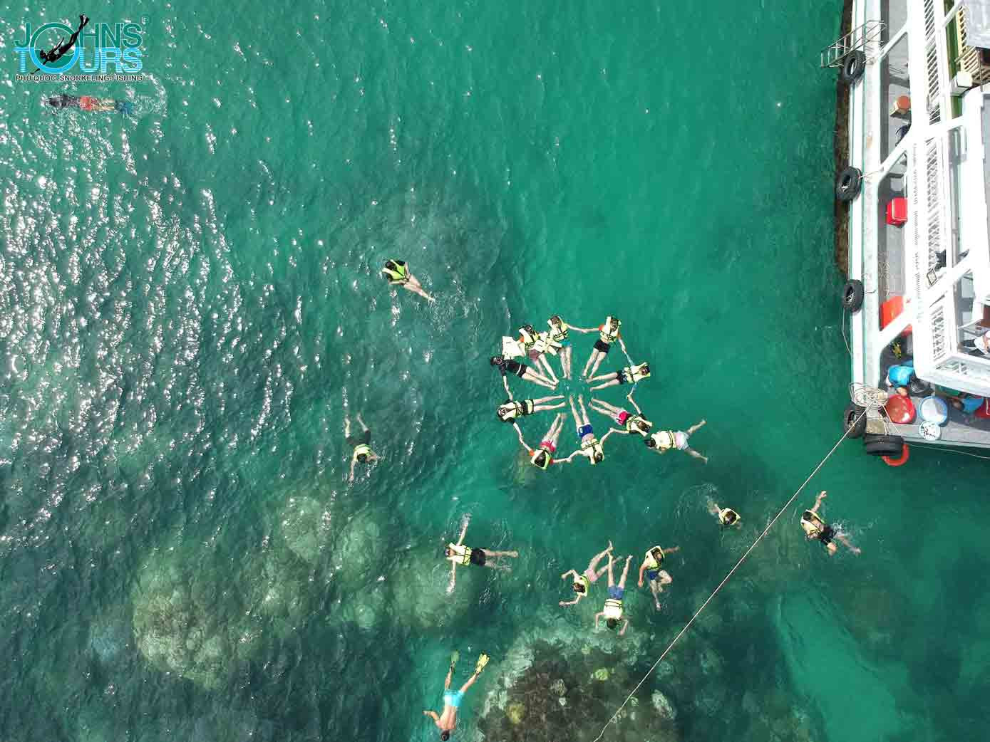 Lặn ngắm san hô cảnh tuyệt đẹp với John’s Tours Phú Quốc