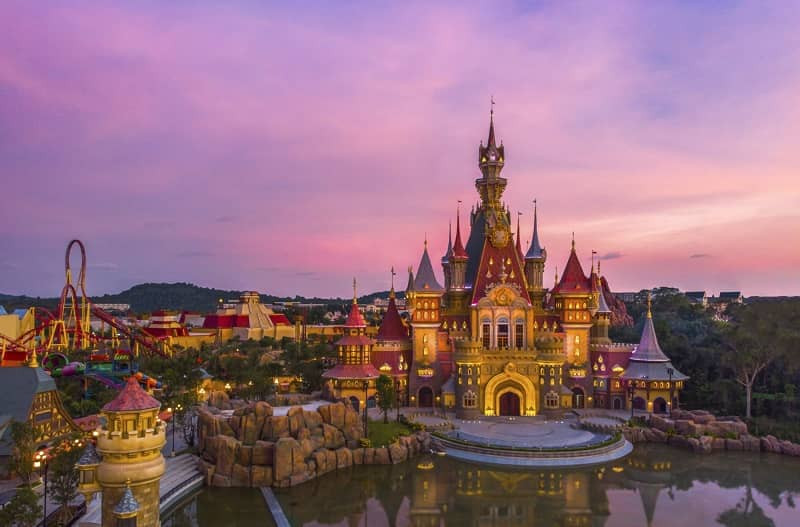 Lâu đài lung linh tại VinWonders Phú Quốc