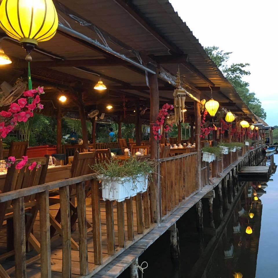 Nhà hàng Phượng Vĩ Phú Quốc