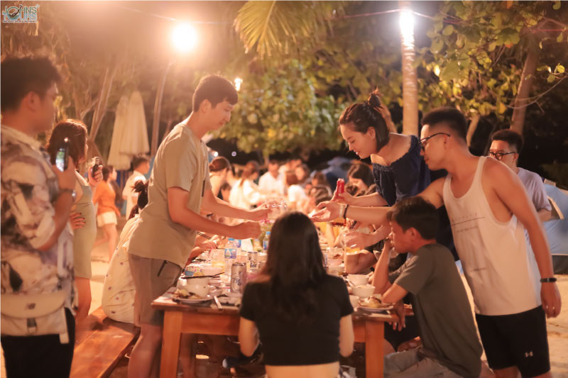 thưởng thức ẩm thực Phú Quốc