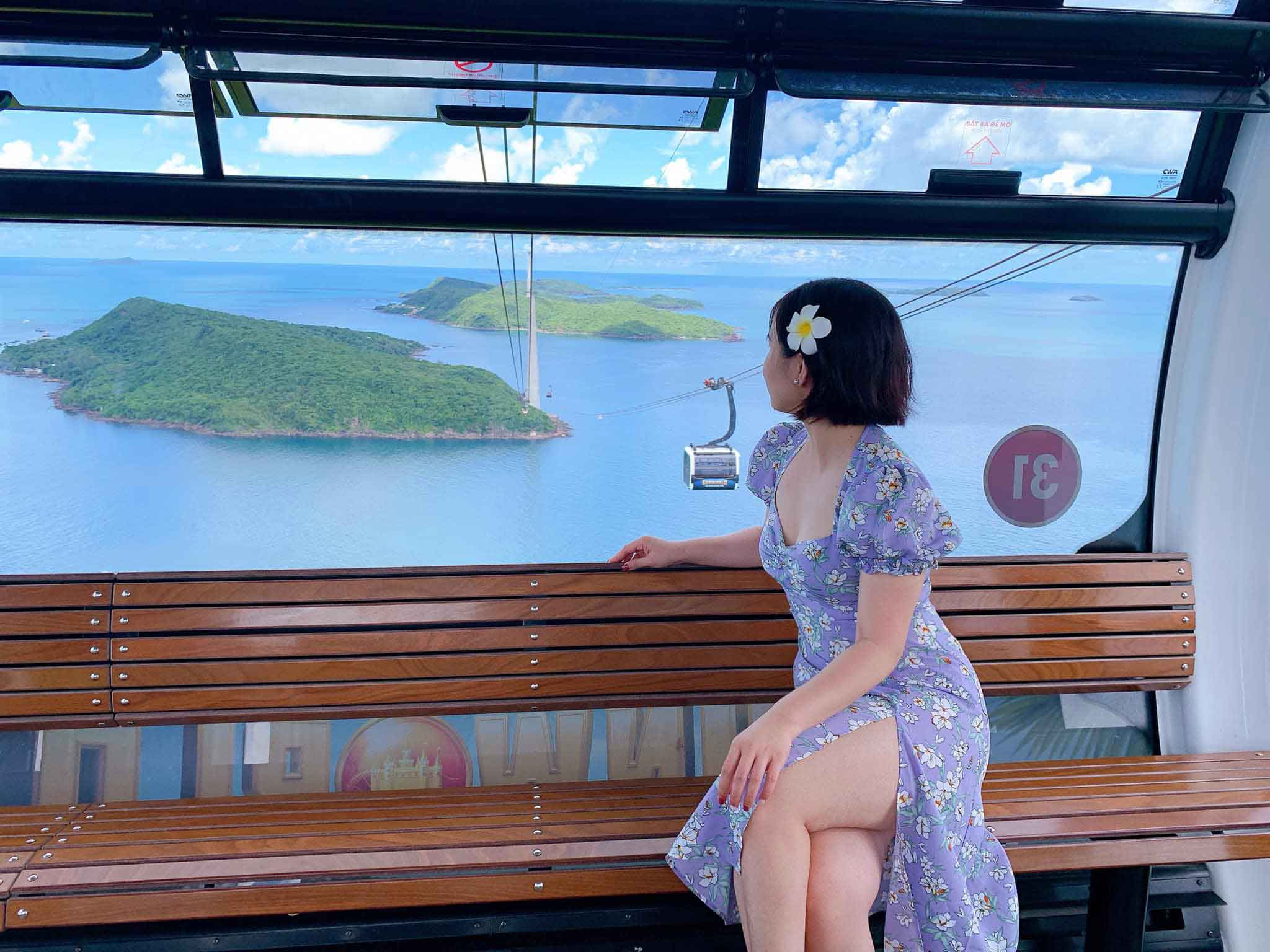 View từ cáp treo Hòn Thơm