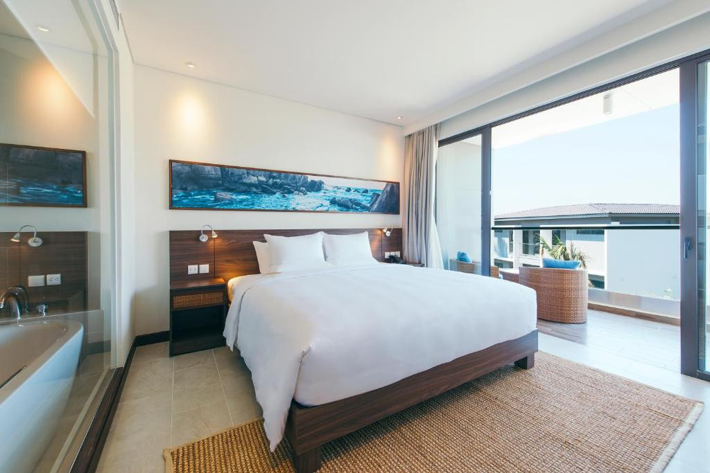 Phòng Superior Suite - Novotel Phú Quốc