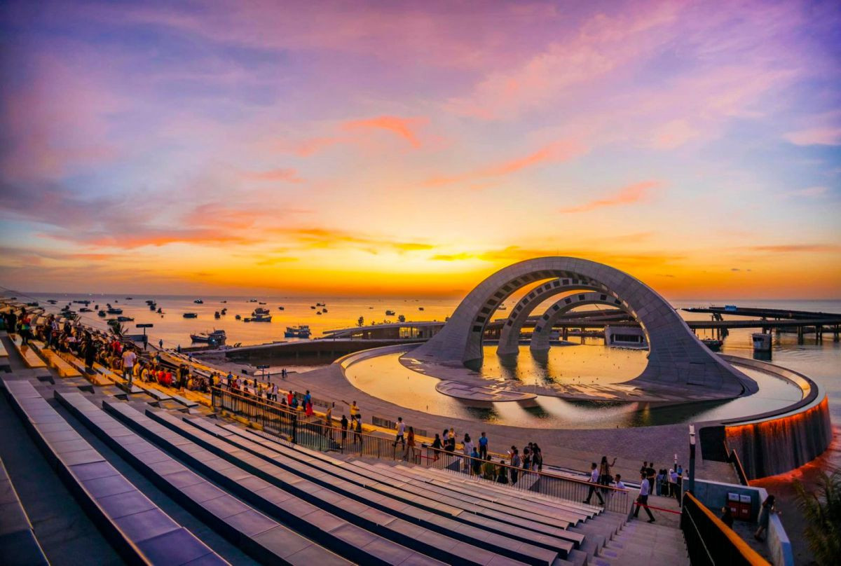 Sân khấu siêu show Kiss The Stars - Nụ hôn giữa ngàn sao