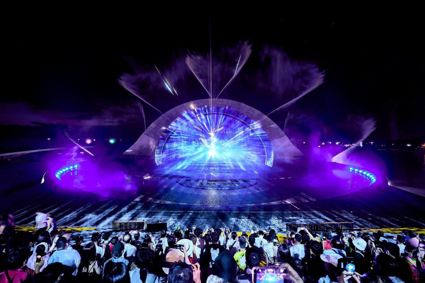 Show diễn Kiss The Stars Phú Quốc